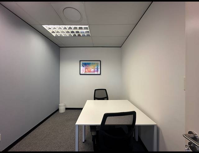 10M² CO-WORKING SPACE TO LET IN DORINGKLOOF